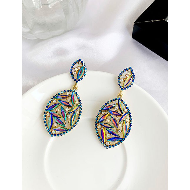 LRC Anting Tusuk Fashion Alloy Studded Oval Stud Earrings D33791