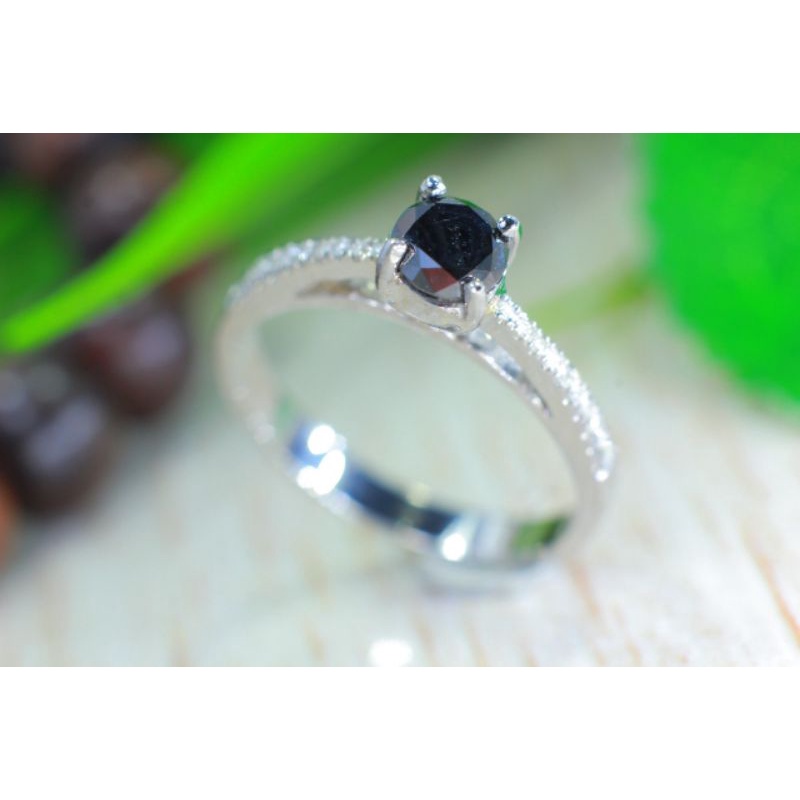 Cincin Berlian Hitam emas berlian