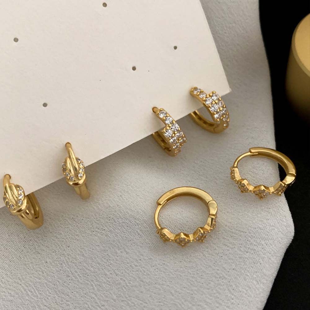 Anting Stud Berlian Imitasi Bentuk Bulat Minimalis Gaya Korea Untuk Wanita