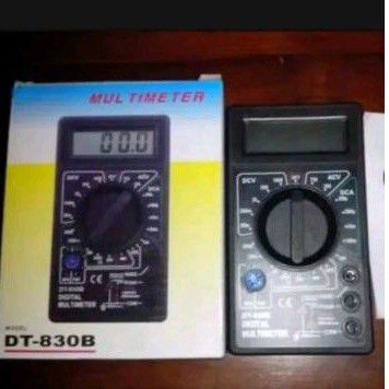 Multimeter DT 830B