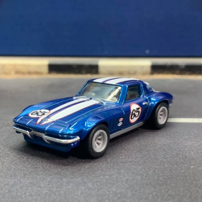 Hot Wheels Custom Corvette Stingray Coupe Loose New