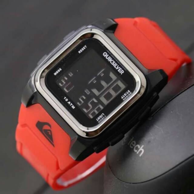 Jam tangan quiksilver