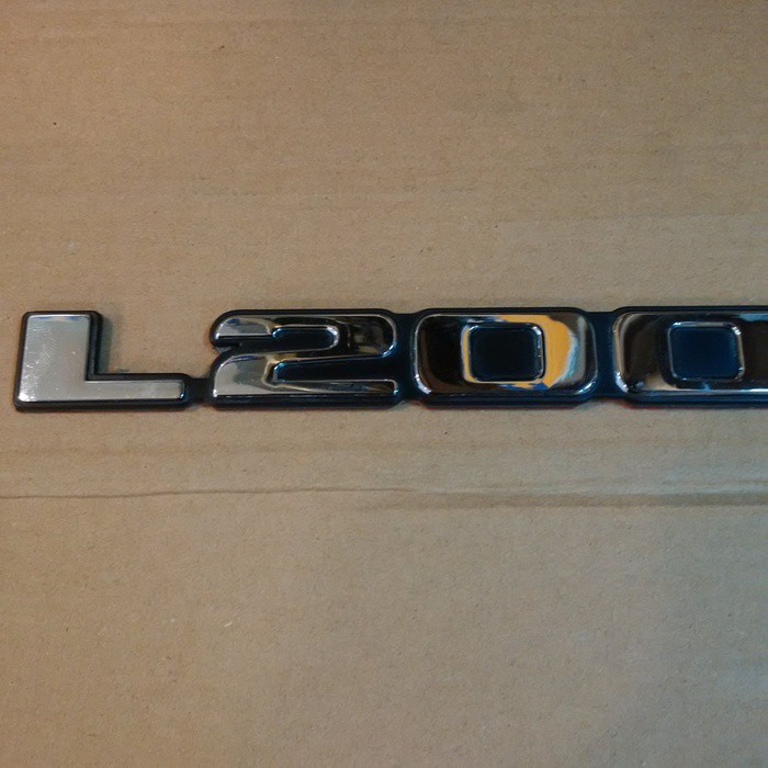Emblem Mitsubishi L200
