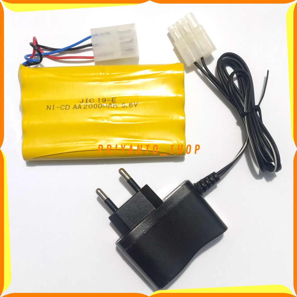 Paket Baterai NiCd RC AA 2000mAh 9.6V Model 3 Socket Putih isi 8