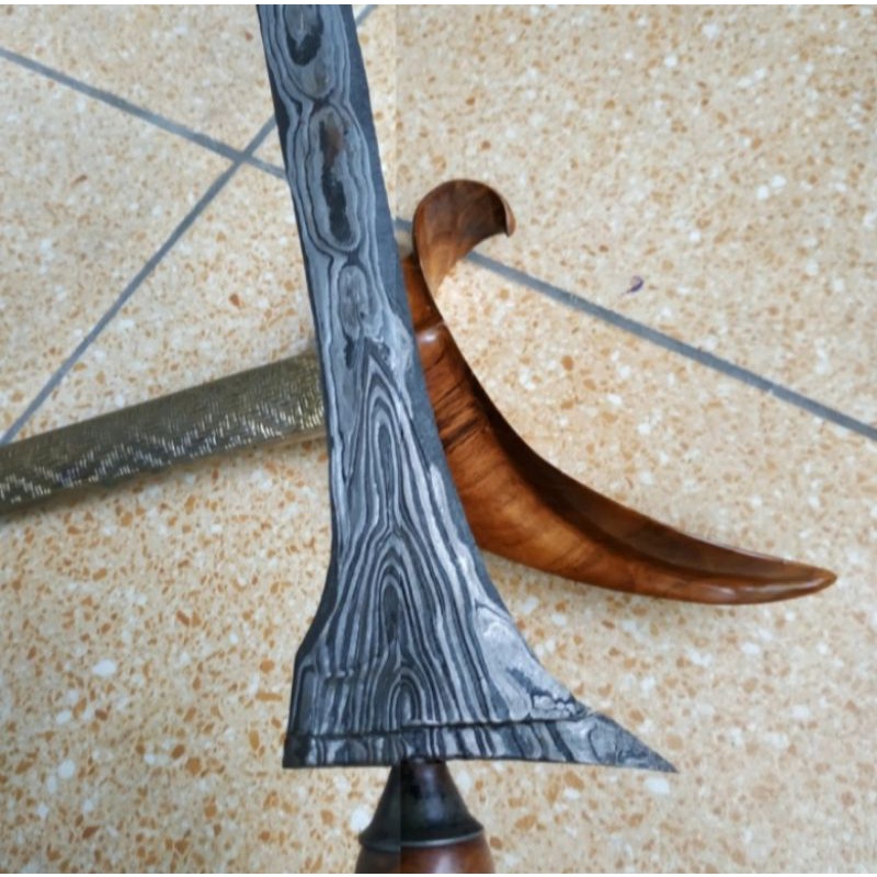 Keris tilam upih pamor junjung derajat bendo segodo gagah