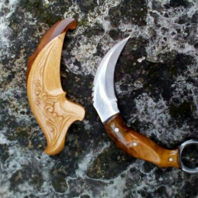 Kerambit Ukir Batik 02