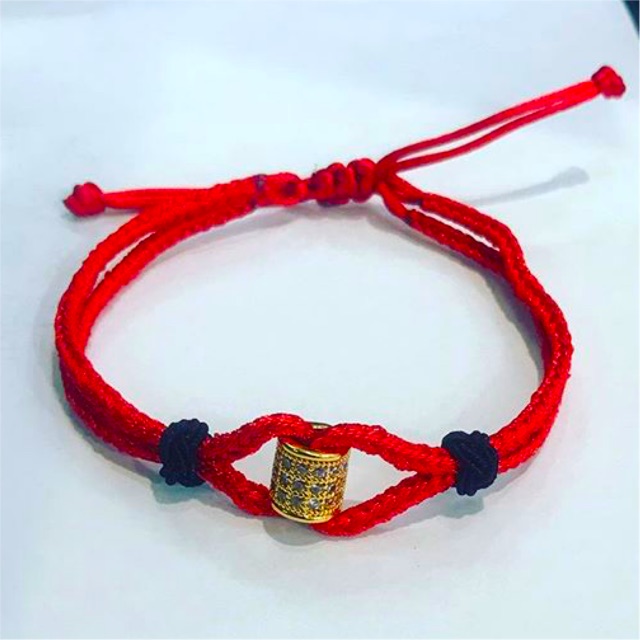 Gelang tali merah variasi