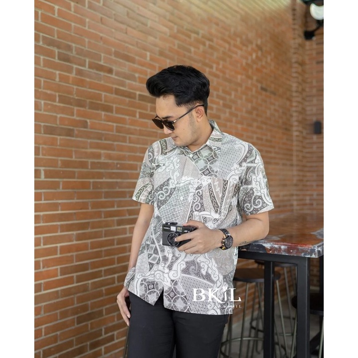 Baju Kemeja Hem Batik Pria Lengan Pendek Seragam Kondangan Kantor Modern Kekinian M L XL XXL Crem