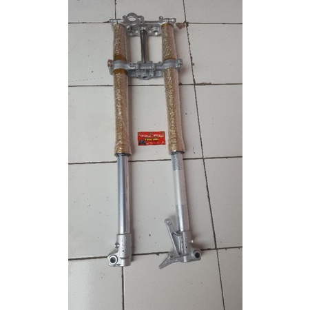 SHOCK DEPAN ASSY HONDA CRF 150 CC USD ORIGINAL merk SHOWA