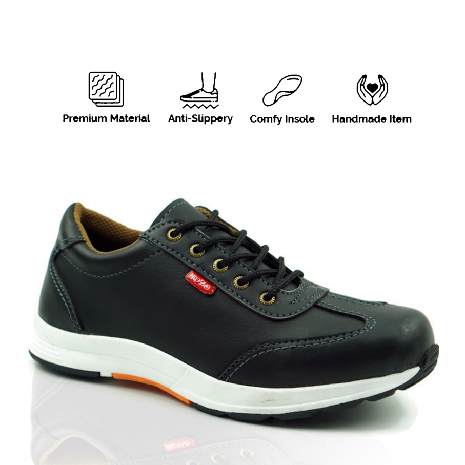 Sepatu Casual Kulit Pria Sneakers Cowok Keren Original Spatu Murah Kekinian Terbaru 2021 M037