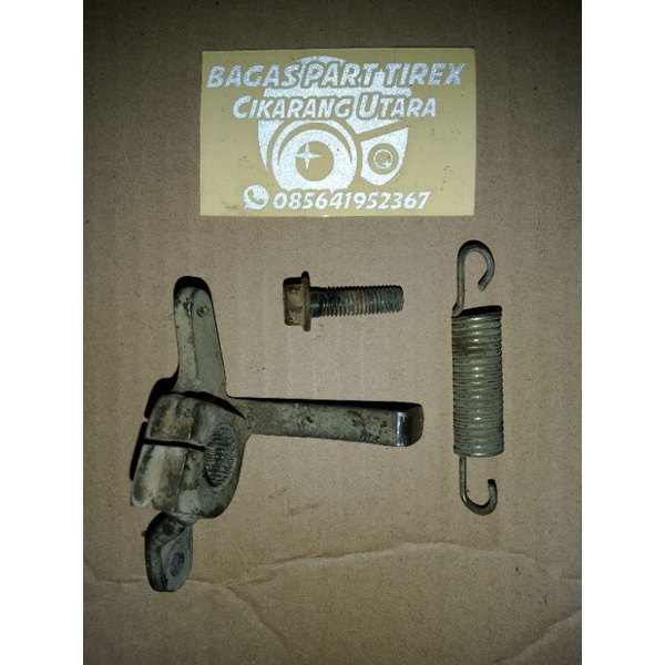 tuas pengungkit rem belakang Tiger Revo tirev original