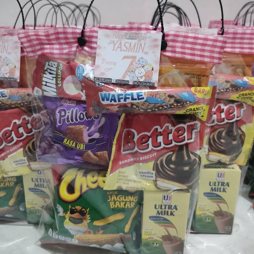 

Paket snack ulangtahun souvenir ulang tahun paket hampers snack by custom goodiebag kode P-1