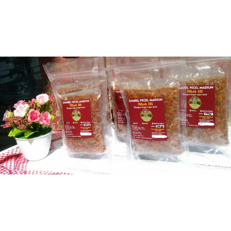 

Sambel Pecel Madiun Kacang Sangrai Super Pedas 250 gram