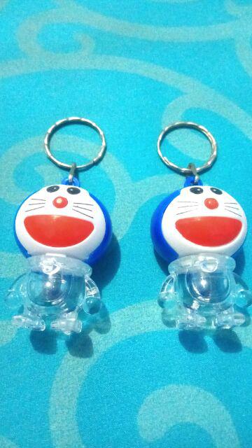 Gantungan Kunci Doraemon / Gantungan Kunci Keychain Motif Doraemon Bisa Nyala