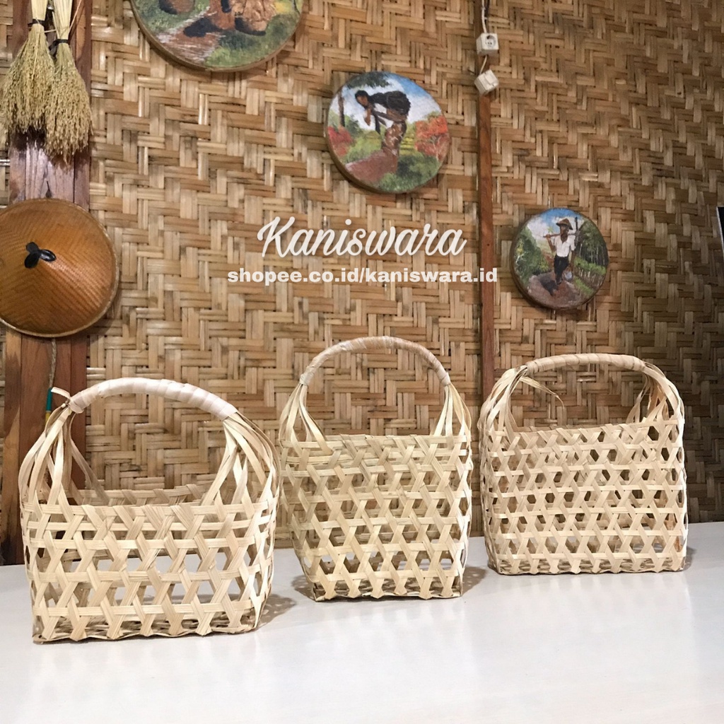TAS KERANJANG BAMBU / ANYAMAN BAMBU / TAS SOUVENIR BAMBU / TAS HAMPERS BOGOR