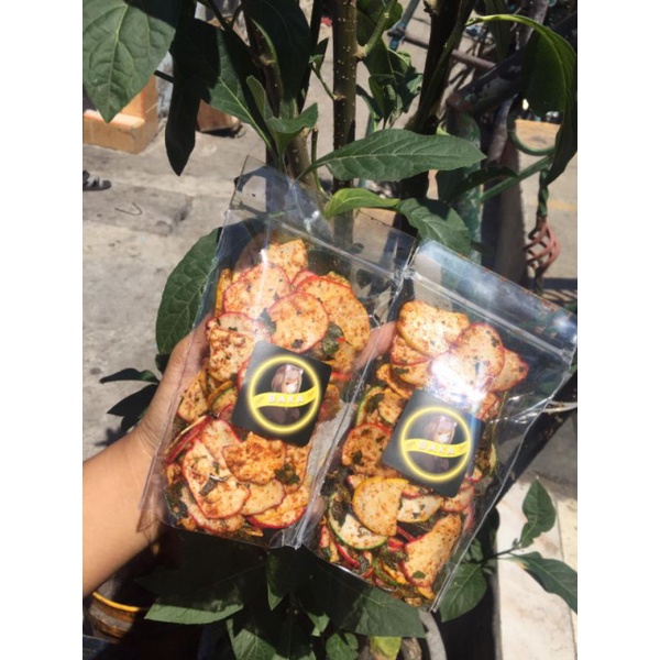 

(100gr) Krupuk seblak Bantat/krupuk seblak pedas, MIN ORDER 2 pcs DI BAWA 2 pcs DI BATALKAN OTOMATIS