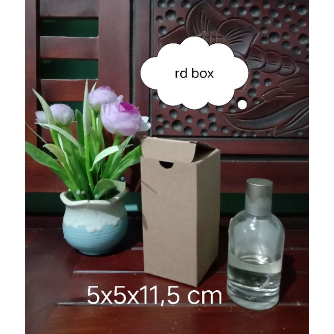 

kardus/box/dus/kotak 5x5x11,5 cm,box parfum,kotak souvenir,box die cut