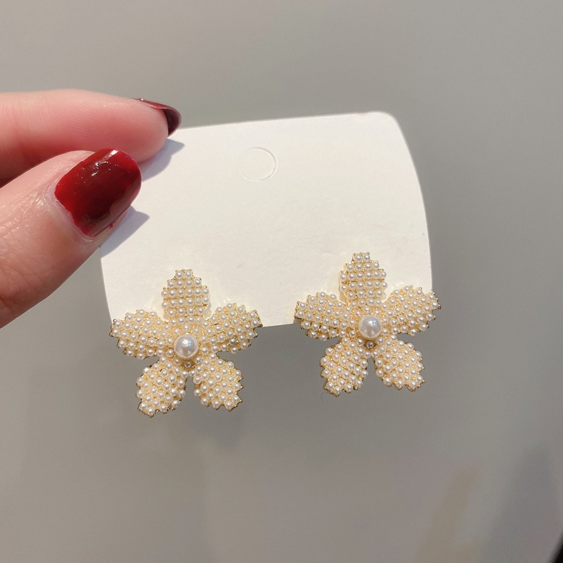 Korean Pearl Flower Earrings Temperament Design Fashion Earrings Exaggerated Personality  Earrings 925 Silver Needle