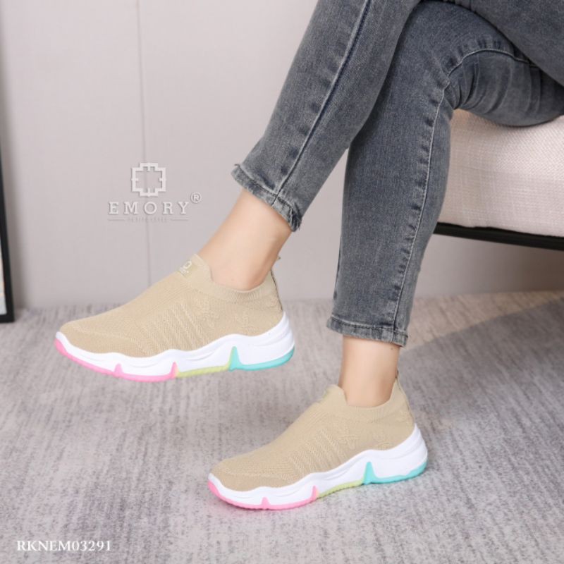 (TBA) Emory Flexknit Rainbow Sneakers RKNEMO3291