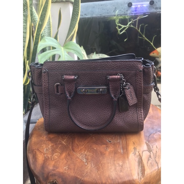 tas selempang coach swagger swager mini 20 preloved second ungu burgundi merah maroon
