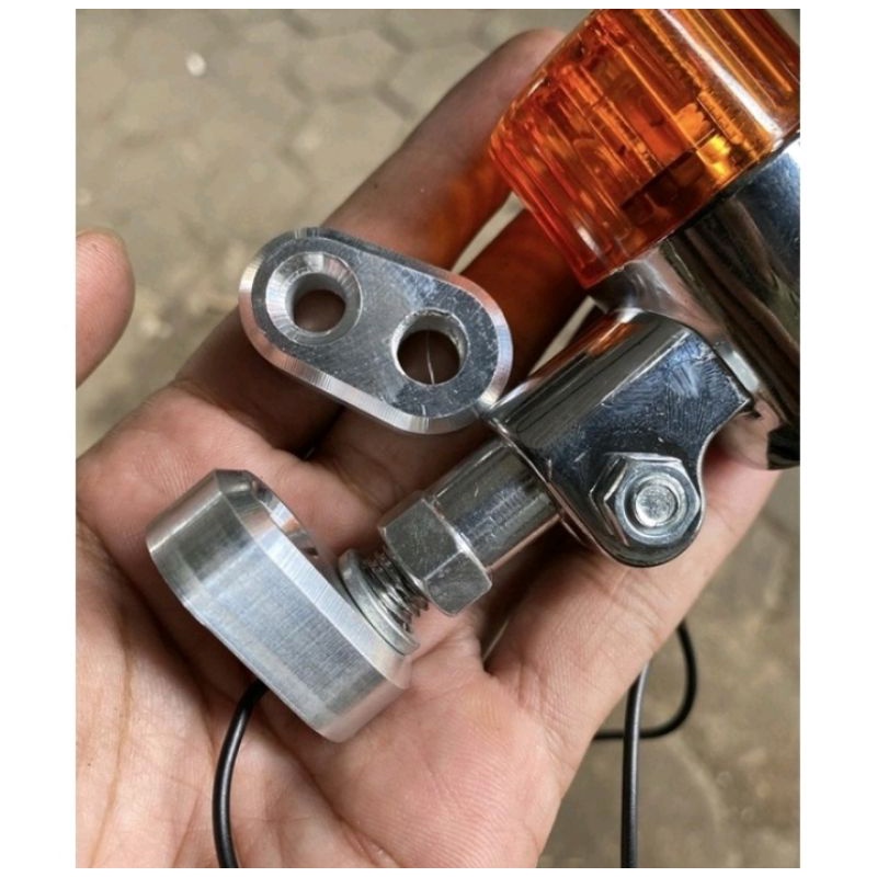 Pemanis Reting Lampu Sein Cb Almunium CNC 1 Set Sepasang Pemanis Manisan Dudukan Lampu Sein Reting Reteng Honda CB manisan sein cb cnc / breket lampu reting reteng cb dudukan riting pemanis CB Almunium CNC 1 set sepasang