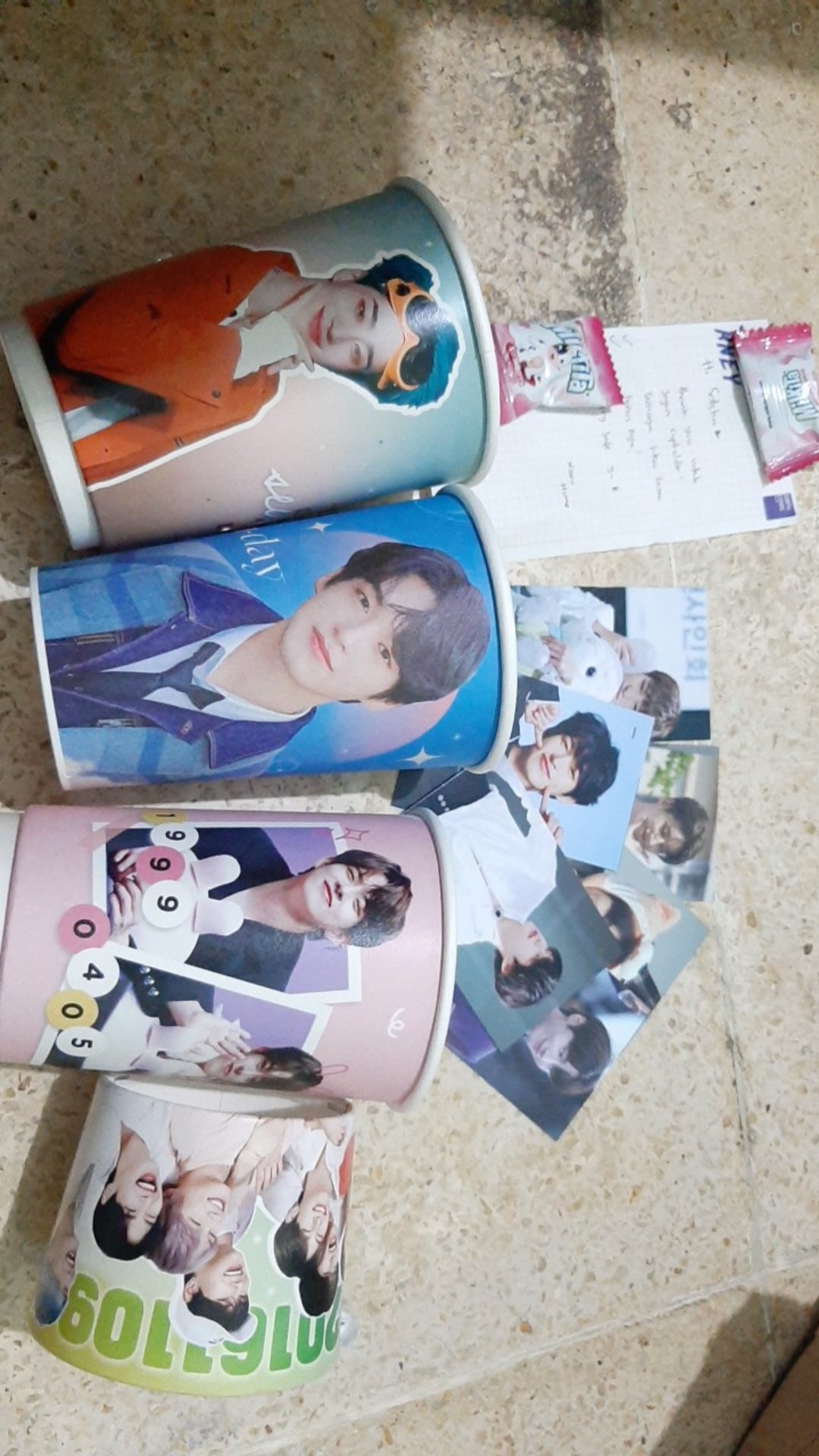 [candyxtuft] Sale Stock Papercup And Cupholder Victon