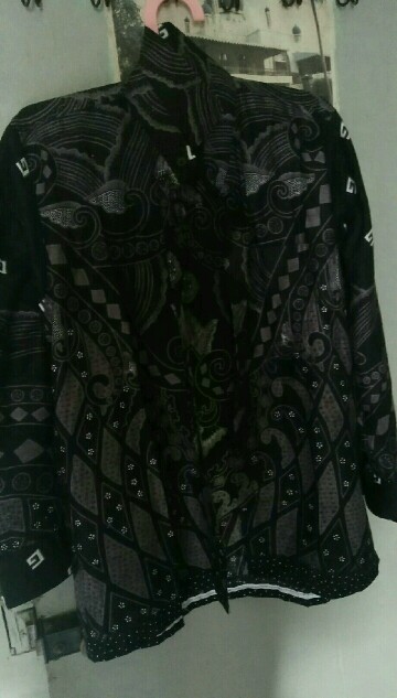 Kemeja Batik Pria Lengan Panjang Reguler Fit Tanpa Furing Print Pekalongan Motif Terbaru