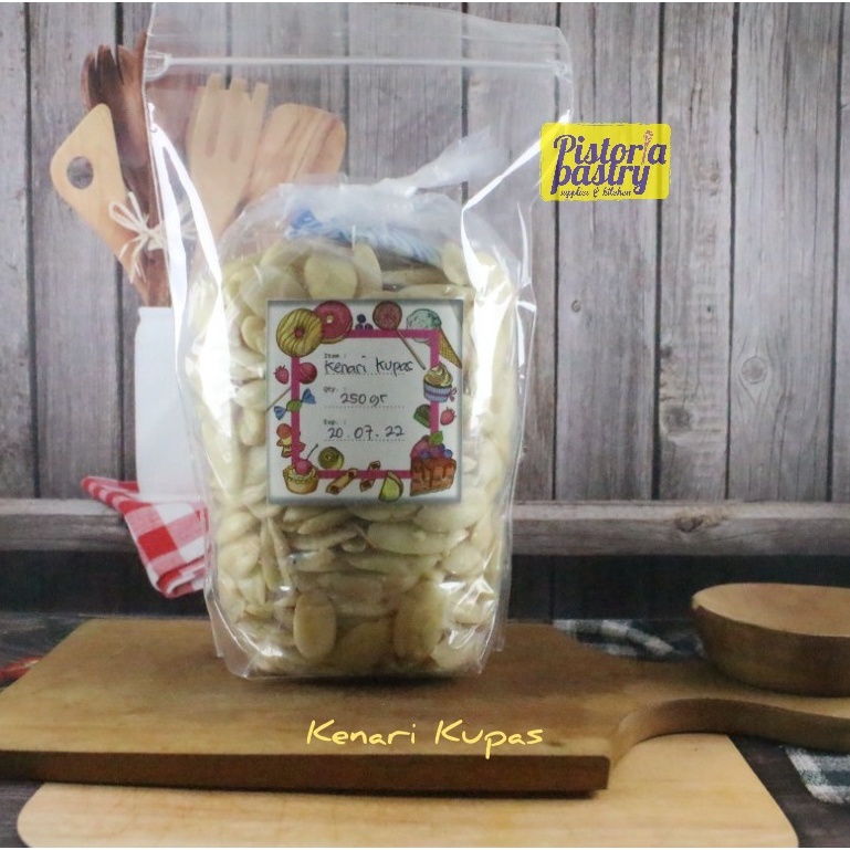 

Kenari Kupas Mentah - 250gr