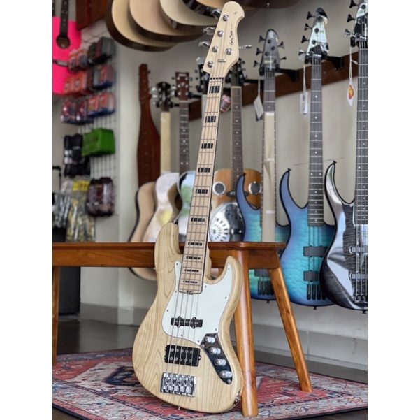 Bass Listrik harley Benton MODEL Jazz bass 5 STRING ORIGINAL