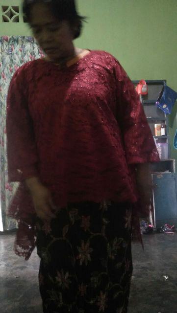 Stelan Kebaya Brukat Super Jumbo Fitrah Kombi Rok Lilit Batik Super Jumbo