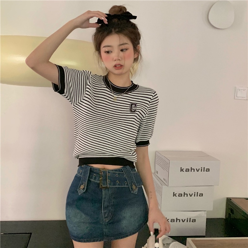 RYX - Stripe Vee Top Shirt Short Sleeves Korean Style Kasual Stripe T-Shirt Fashion Casual / Jalan-Jalan - Ori Import