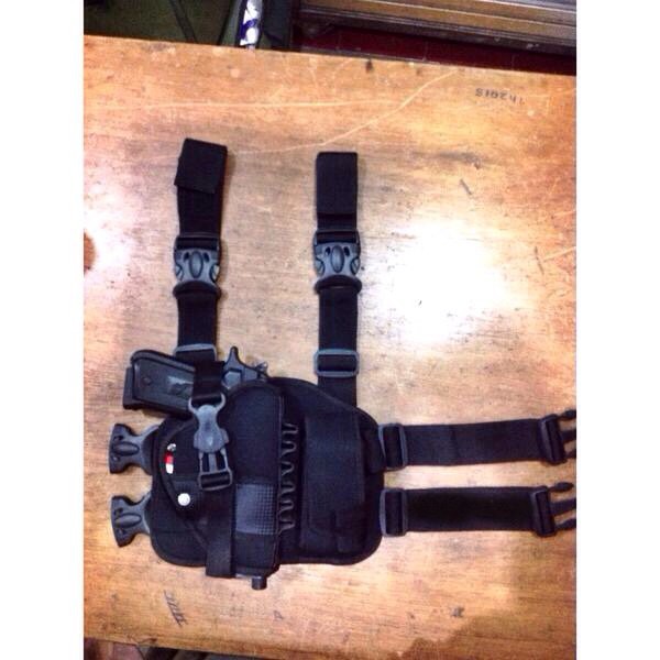 TERLARIS  Holster Paha Pistol Magasen Universal/ Holster Universal/ Tempat Pistol Universal