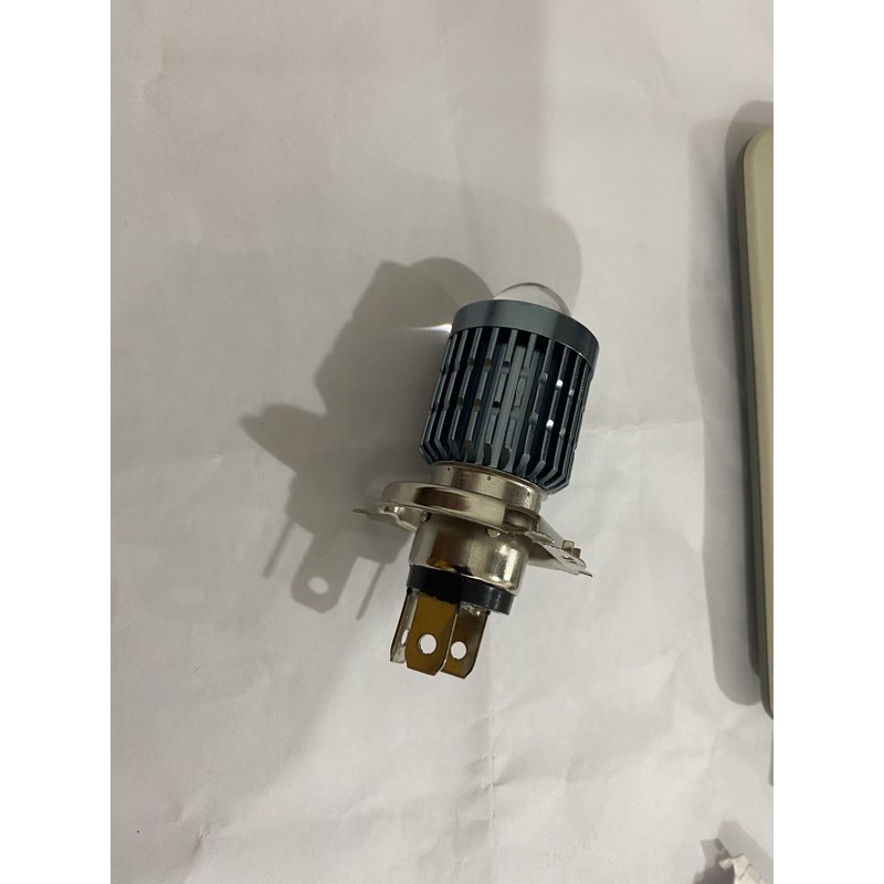 Bolam h4 led laser 2 warna putih kuning
