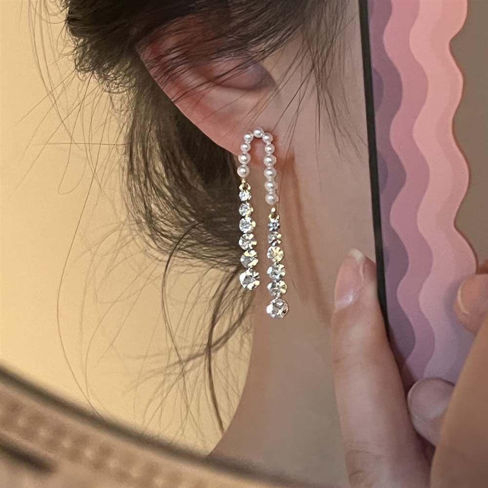 Needway   Menjuntai Anting-Anting Cahaya Temperamen Mewah Sederhana Panjang Perempuan Geometris Berlian Imitasi Zirkon Anting Korea