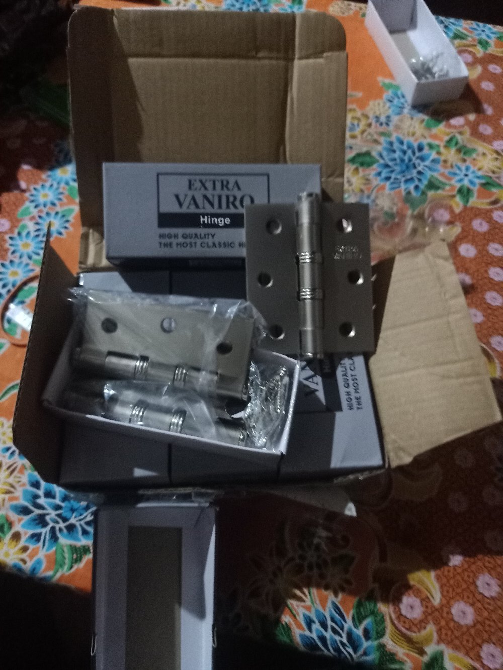 Engsel Vaniro 3 Putih / Silver