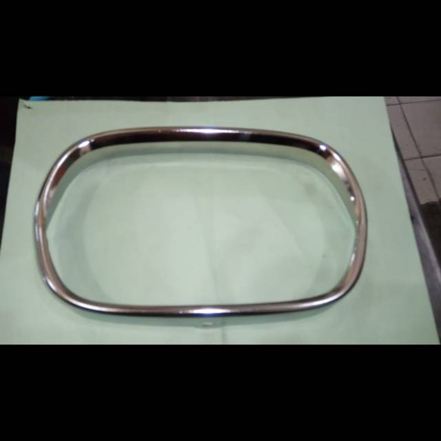 Ring lampu depan vespa PX