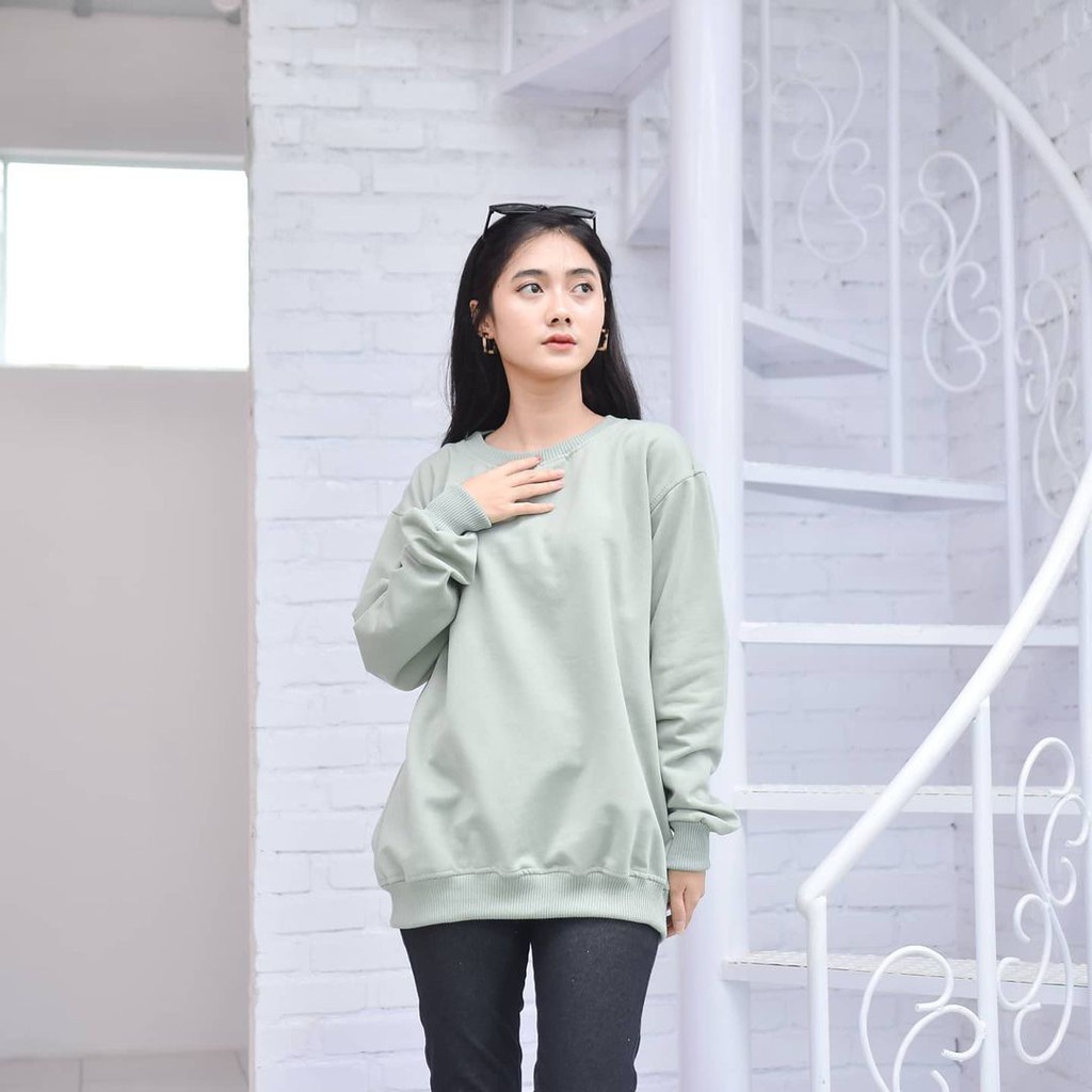 SWEATER BASIC POLOS OVERSIZE IvannaCollection SWEATER WANITA PRIA POLOS SIZE L XL XXL