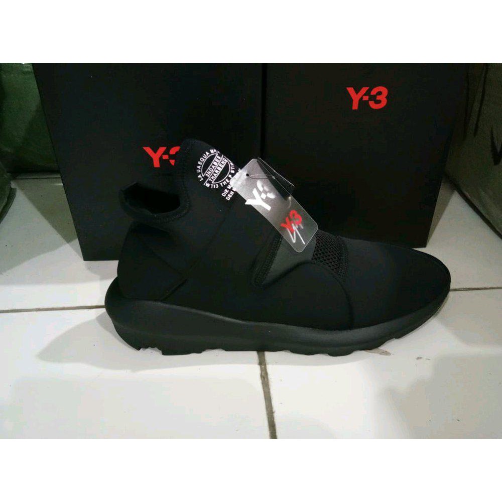 sepatu sneakers adidas yezzy pria sepatu sneakers adidas yezzy wanita