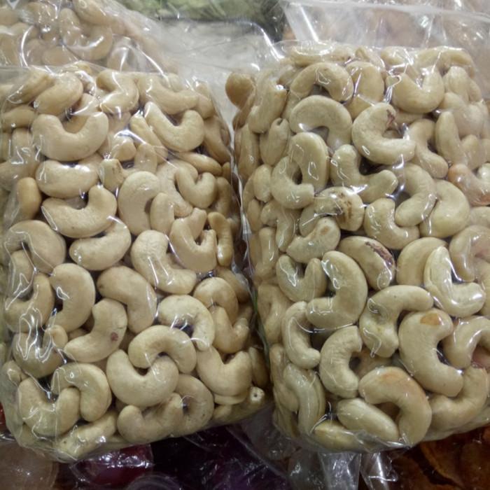 

Kacang Mede Jumbo Sulawesi 1 Kg