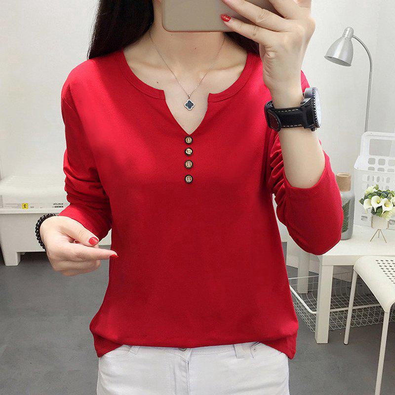 Kaos T Shirt Wanita dengan Model Kancing dan Warna Polos Kaos T Shirt Wanita dengan Model Kancing dan Warna Polos