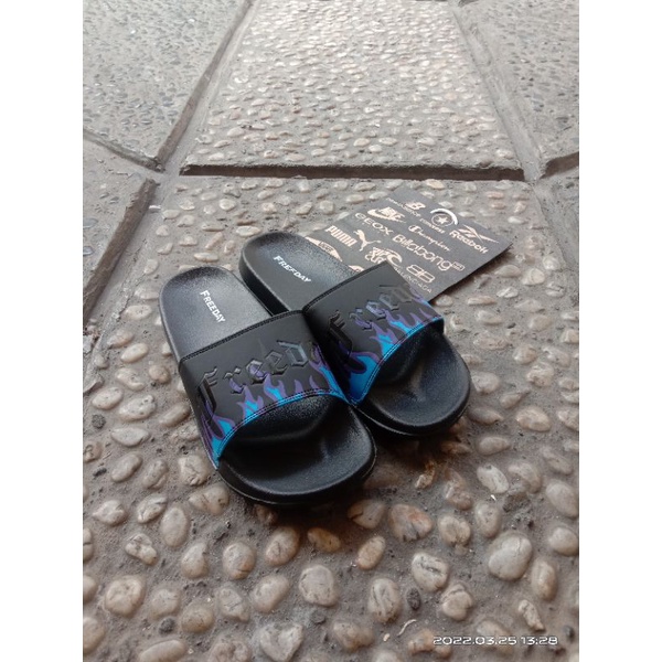 SANDAL SLIDE SANDAL FREEDAY