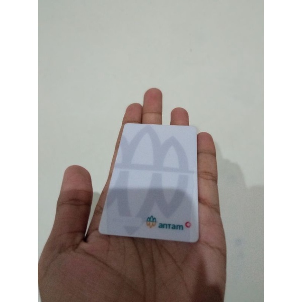 Kartu Replika Logam Mulia