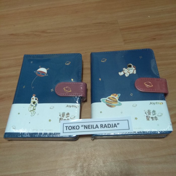 

Spesial Notebook A 6 /Panmomo/Strolling Planet Rule Notebook A 6 Warna Biru Terlaris