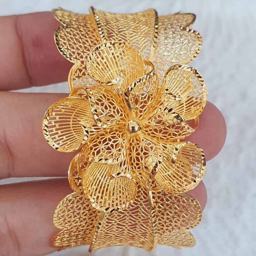 gelang krawangan model kendarian bunga variasi emas 70 % 700 70% 16k