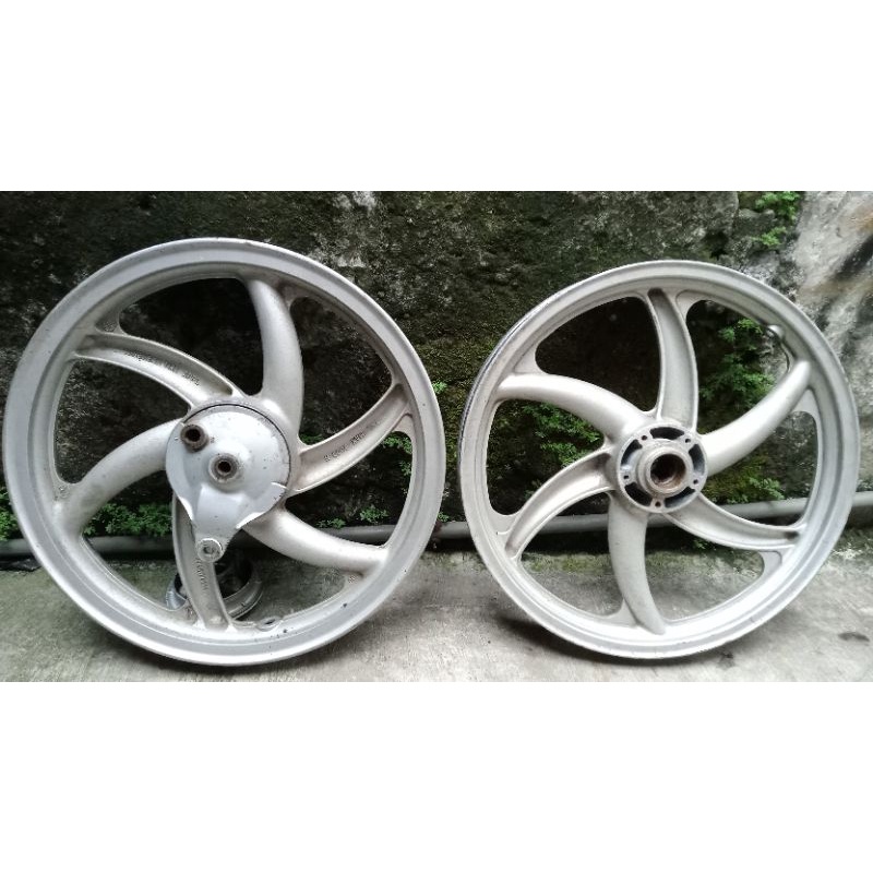 velg balok racing R16