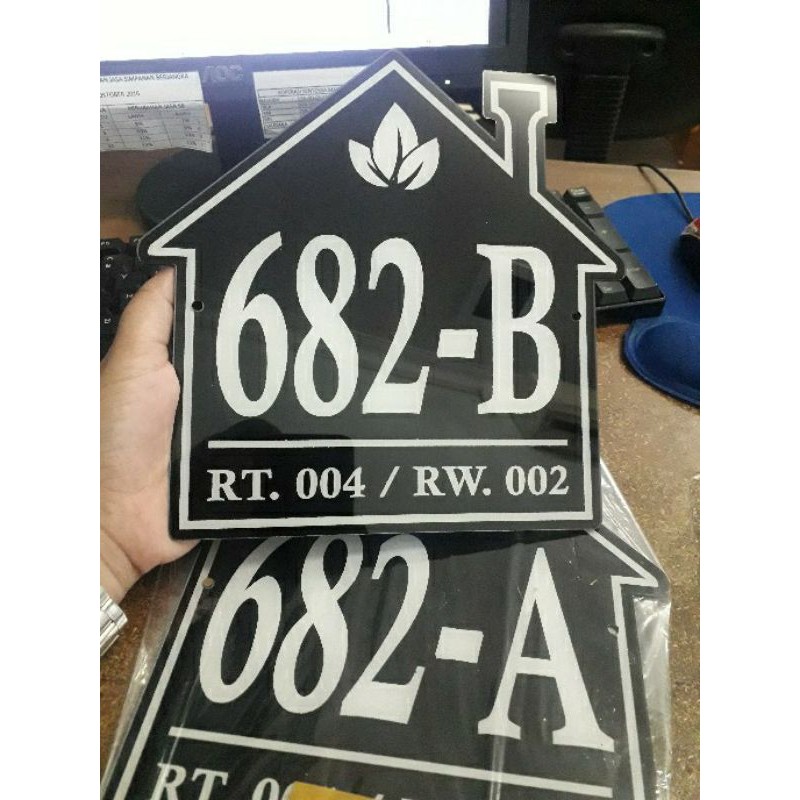 Nomor rumah Acrylic mewah ukuran 20x20