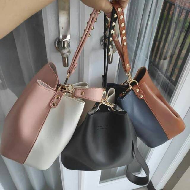 Voyage bag by jimshoney