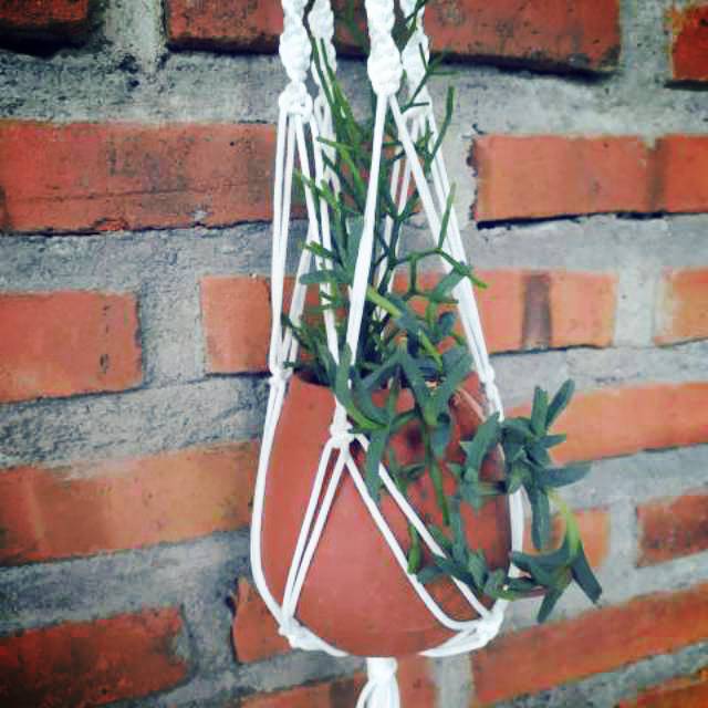 Makram / Macrame Handmade Tali Kur Pot Gantung Ring Besi Anti Air Warna Putih