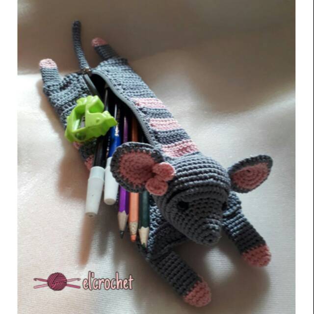 

Pencil case caracter / tempat pencil karakter rajut