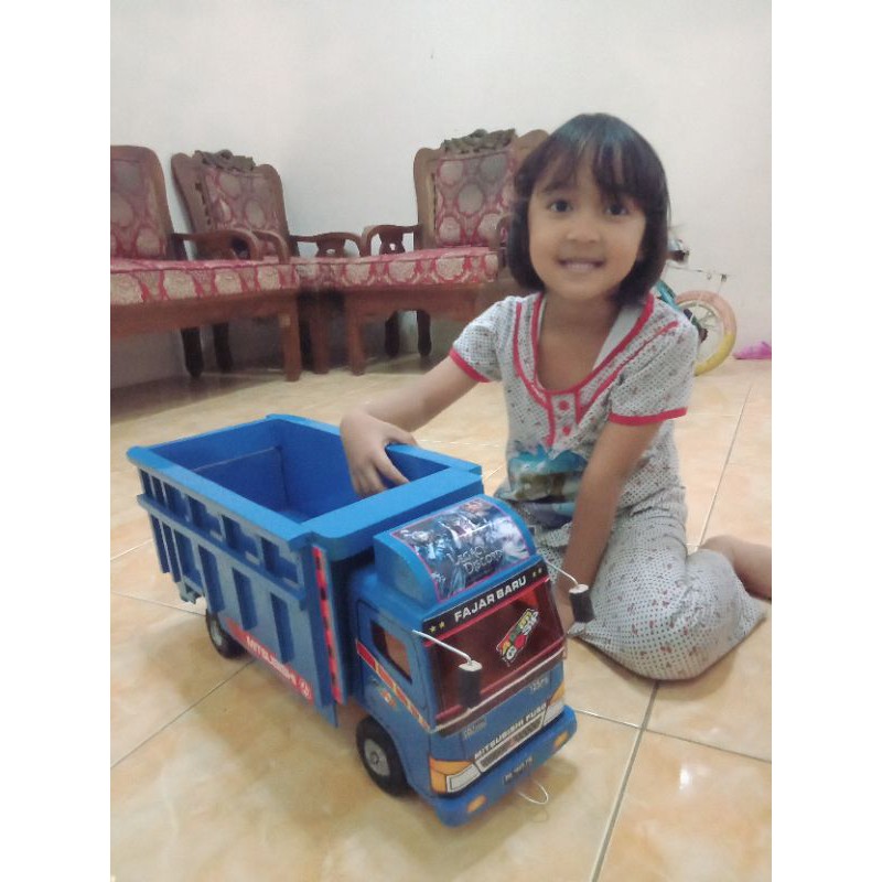 TRUK OLENG BAHAN KAYU BERKUALITAS WARNA BIRU